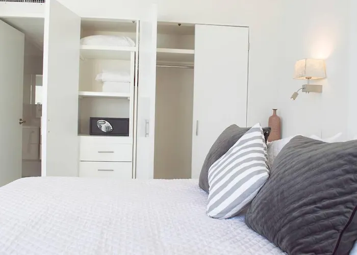Luxury Ocean Front Apartment, 2 Bedroom Beach, Gym, Spa